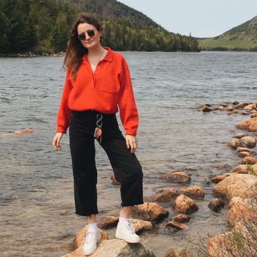 Red vintage cropped button front pocket sweater